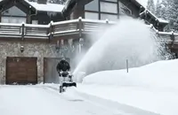 advantages of electric snow blowers